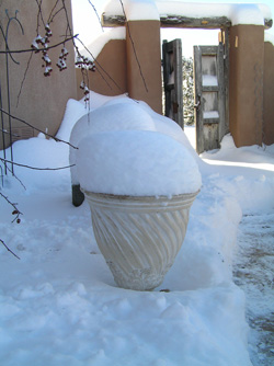 Snow pots